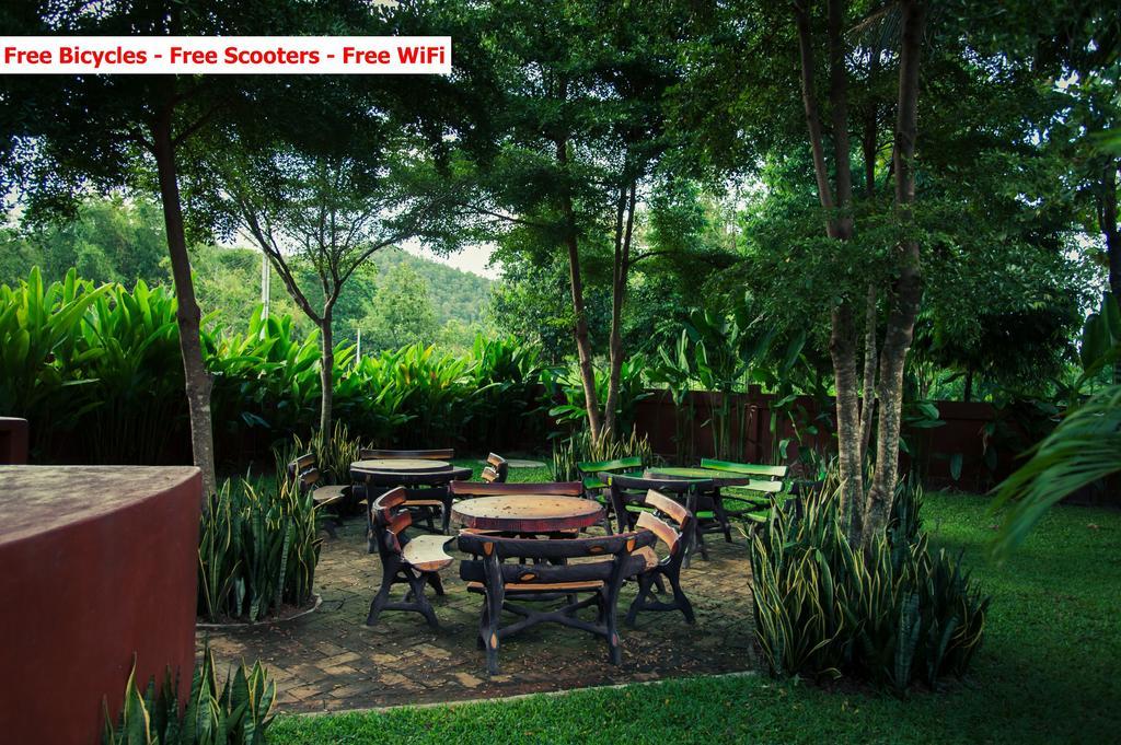 Baanpong Lodge San Kamphaeng Exterior foto
